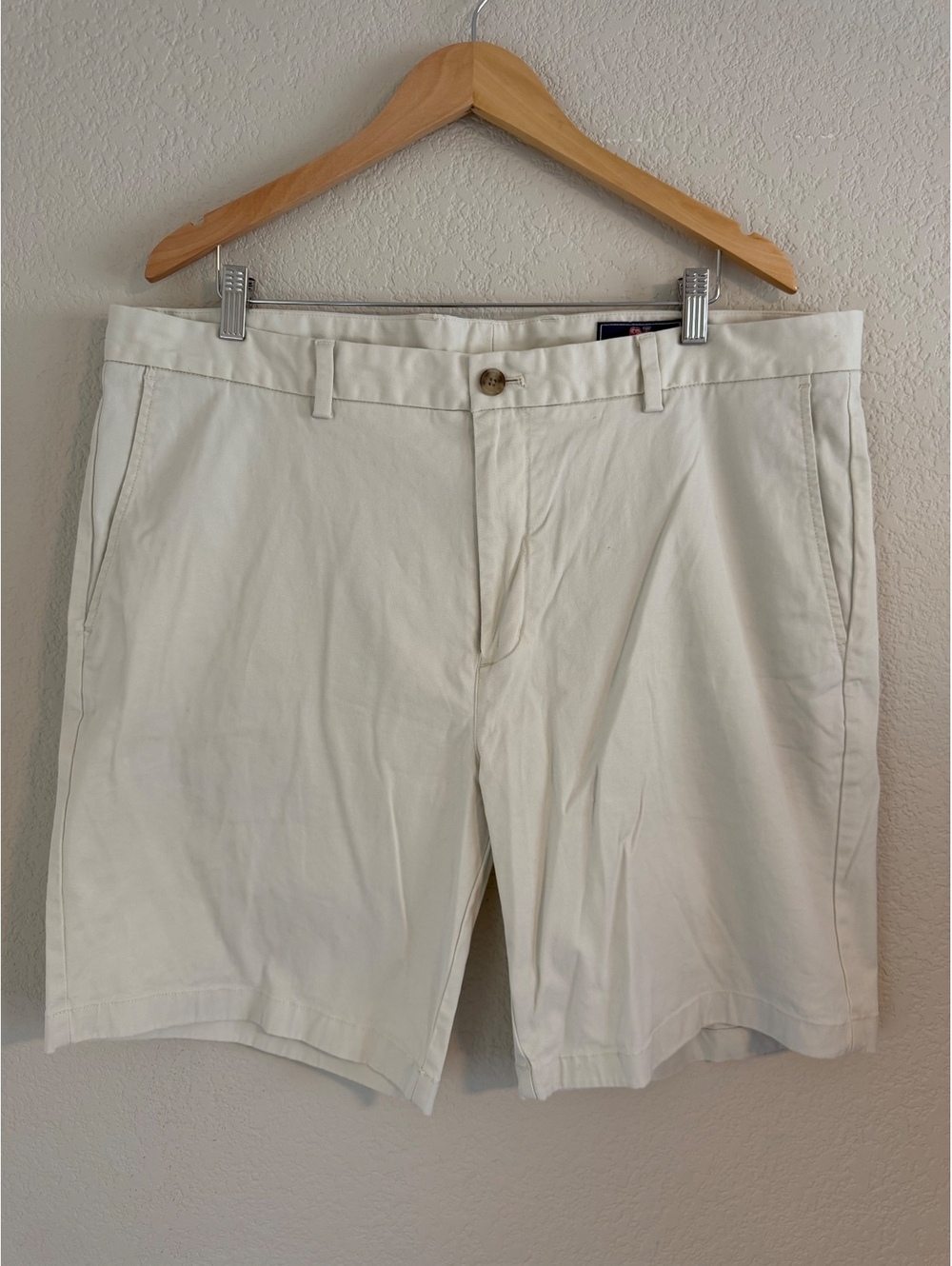 Vineyard Vines Breaker Short Flat Front Chino Shorts Stone Cream Mens Size 40